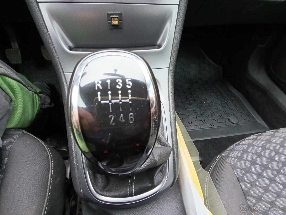 Opel Astra model K 2018 - 12