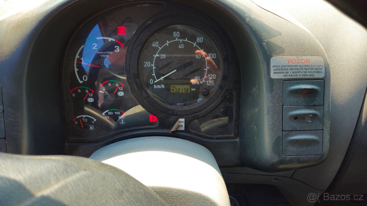 AVIA D120 N – přepravník strojů, 7,6t nosnost, 1. majitel - 12