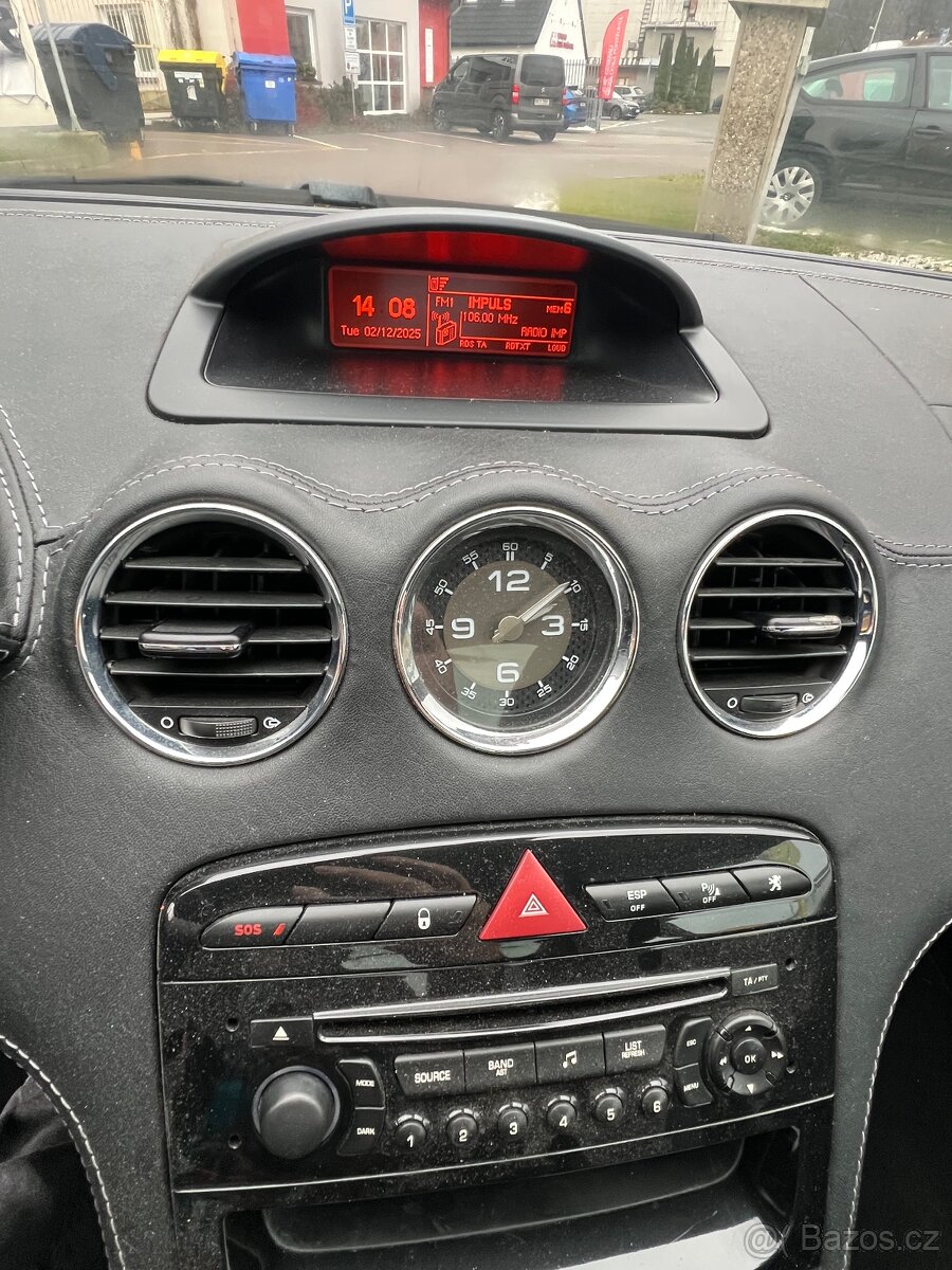 Peugeot RCZ Coupe 1.6 THP 200 (147 kW) - 12