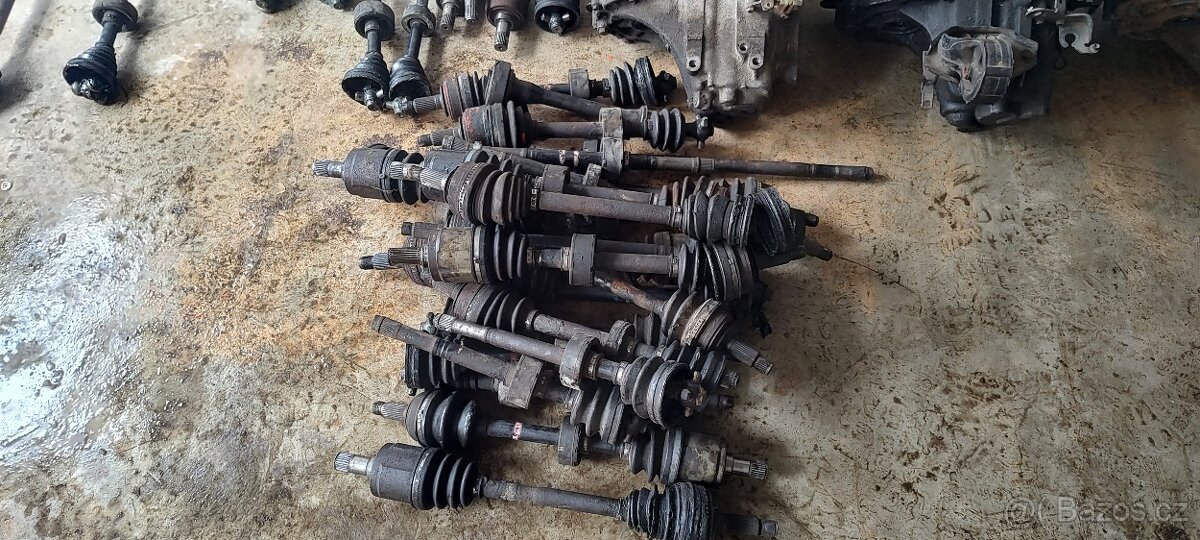 Díly CRX 2,3G Civic 4G - 12