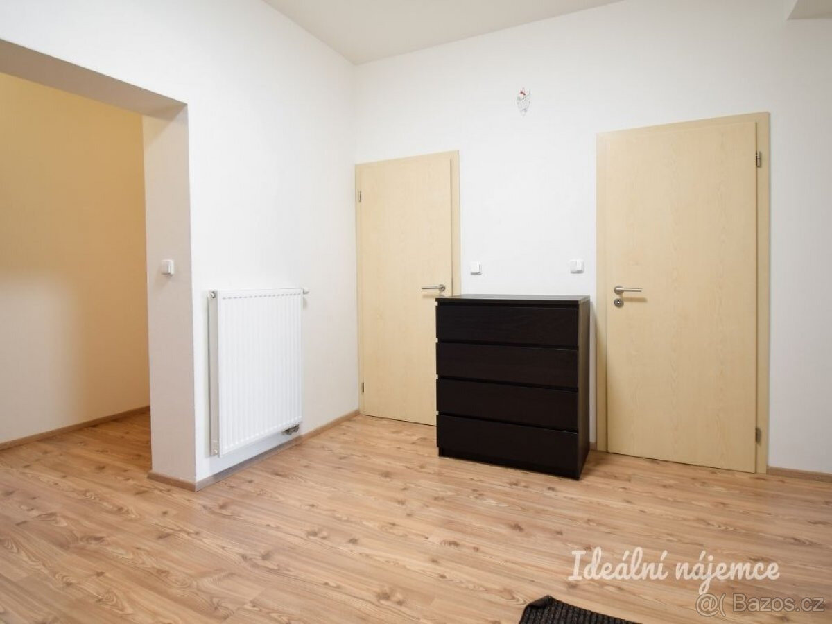 Pronájem bytu 3+kk, Podnásepní, Trnitá, 23 000 Kč/měs, 69 m2 - 12