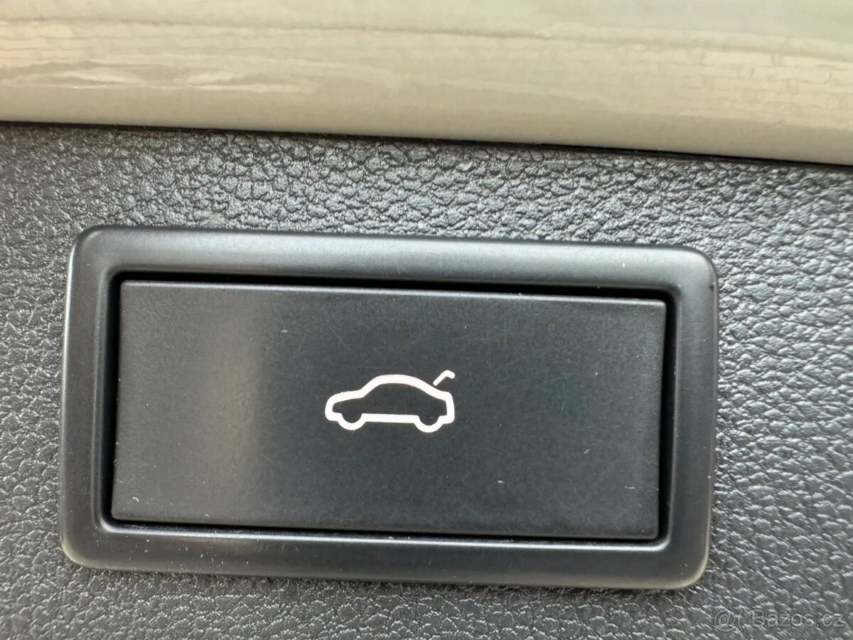 Škoda Kodiaq sportline 2022 TDI 147kw 4x4/webasto/360°kamery - 12