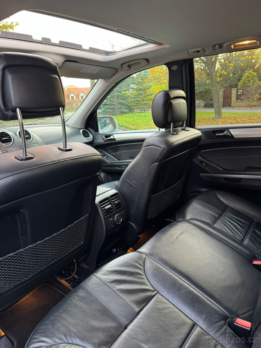 Mercedes-Benz ML 320 CDI AMG Offroad paket, 2010 – Facelift - 12