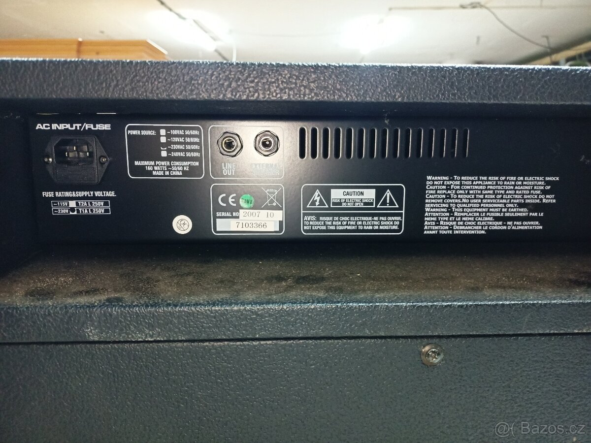 Prodám kombinovaný zesilovač zn.HARLEY BENTON HB-80 B. - 12