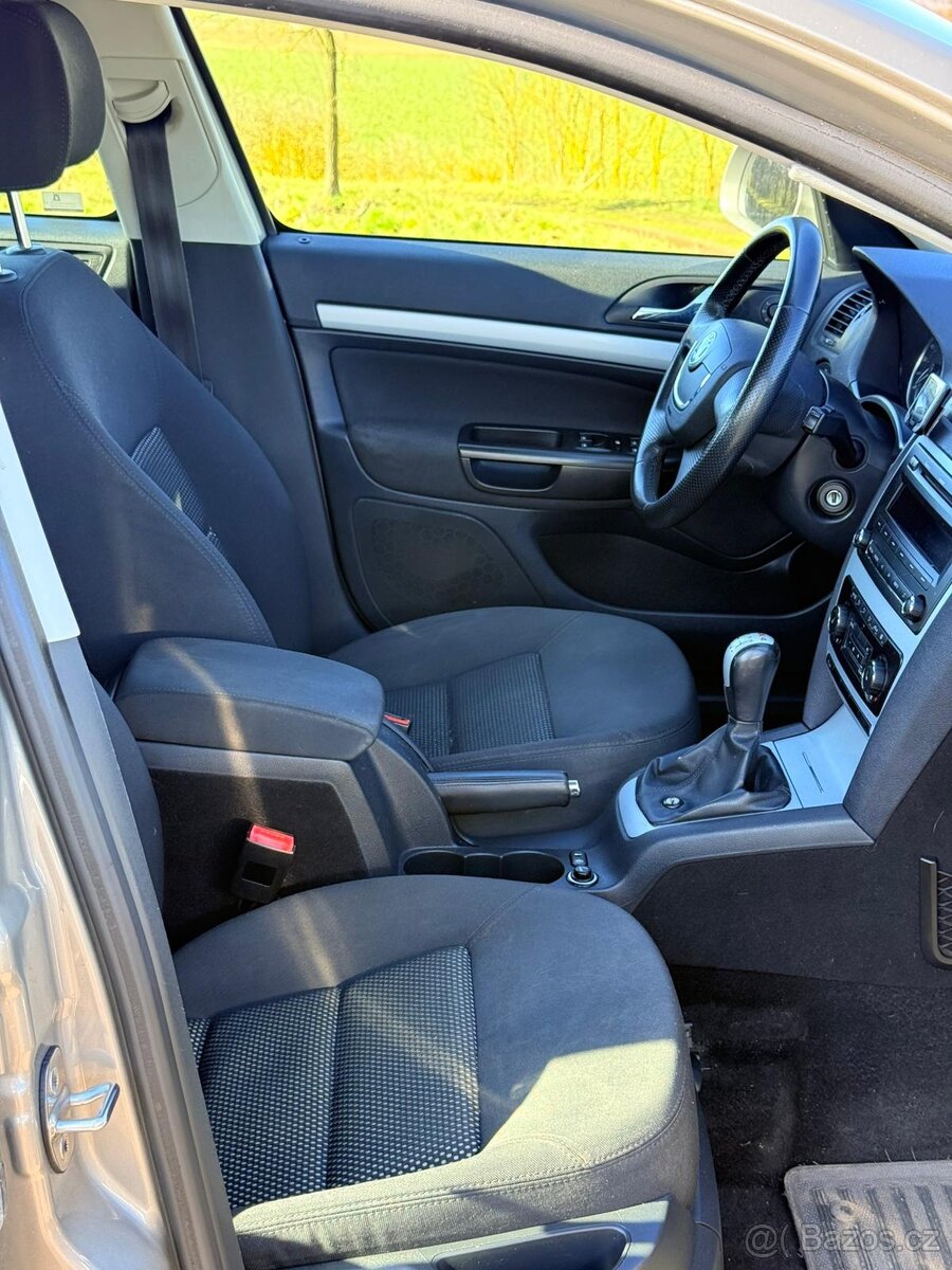 Škoda Octavia Scout TDi 4x4 - 12
