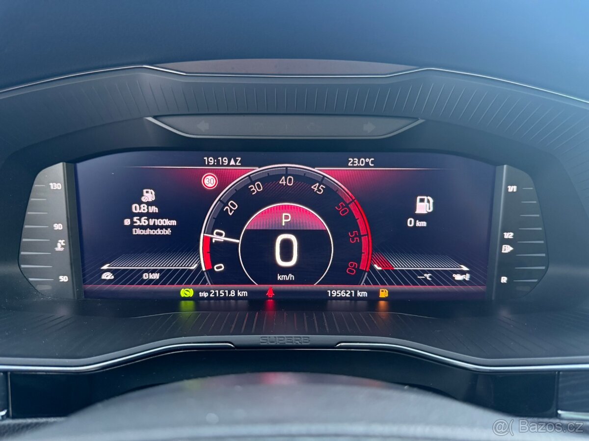 Škoda SUPERB 2.0 TDi EVO DSG MATRIX VIRTUAL PANORAMA KAMERA - 12