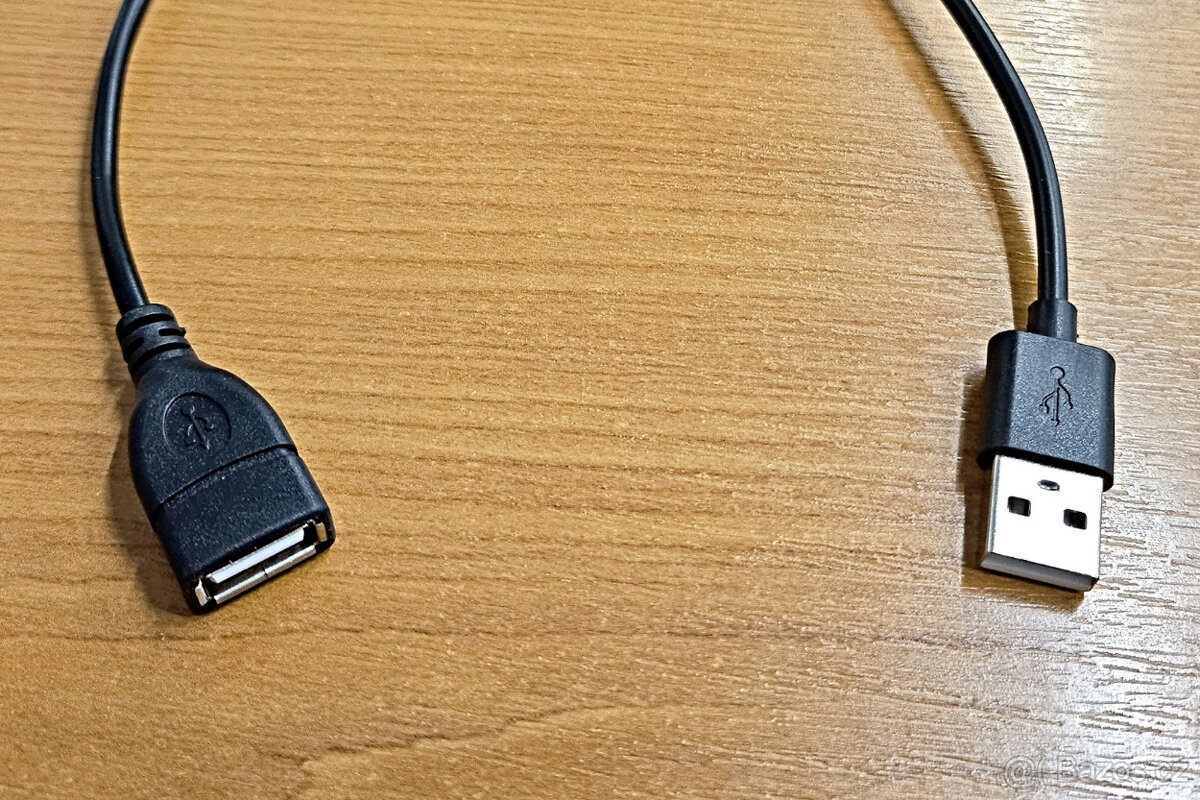 4metrová lepící LED páska s USB koncovkou - 12