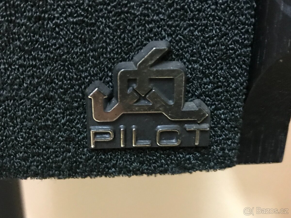 Pilot V-2 - 12