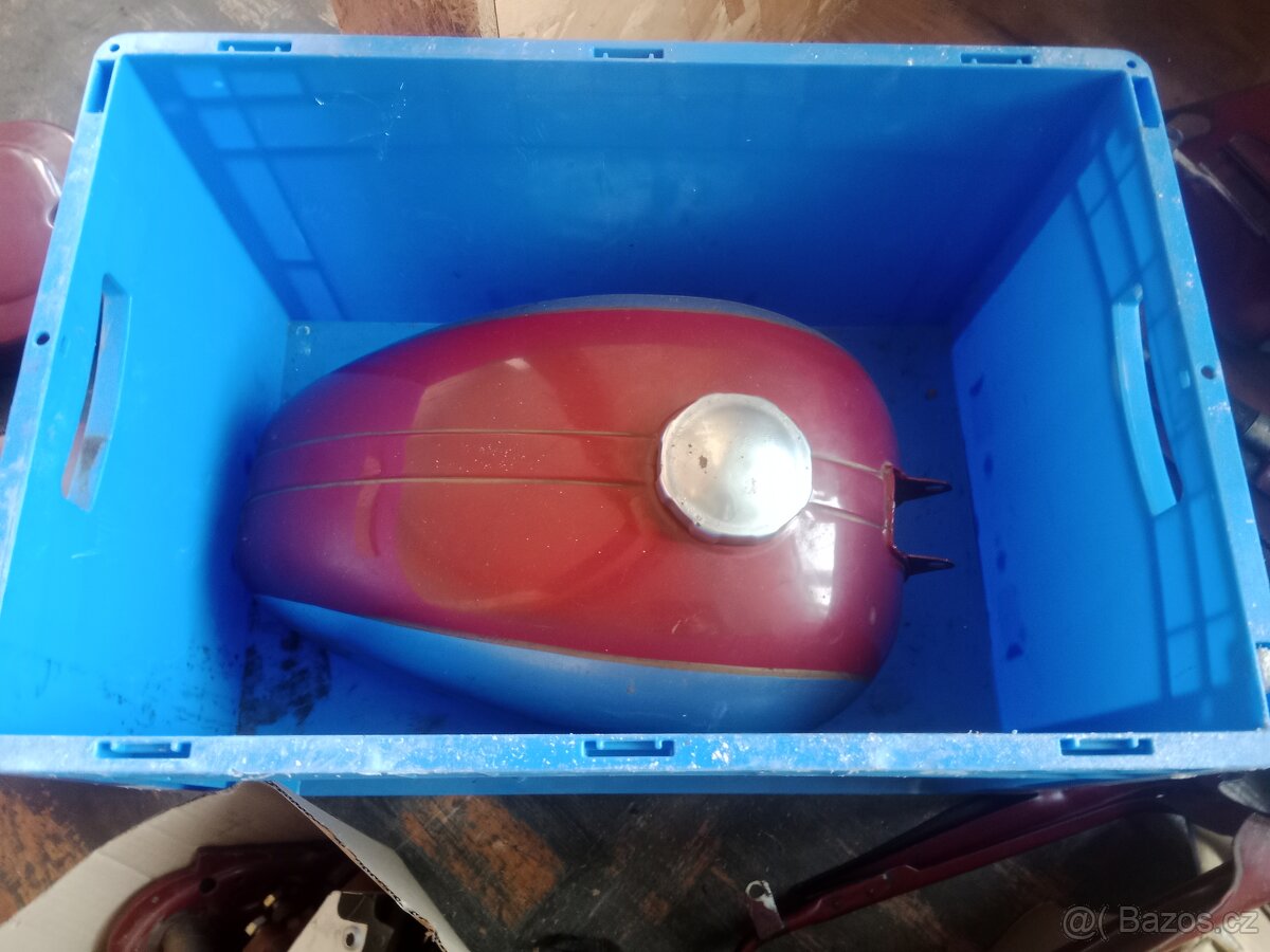 Náhradní díly na Jawa - 12