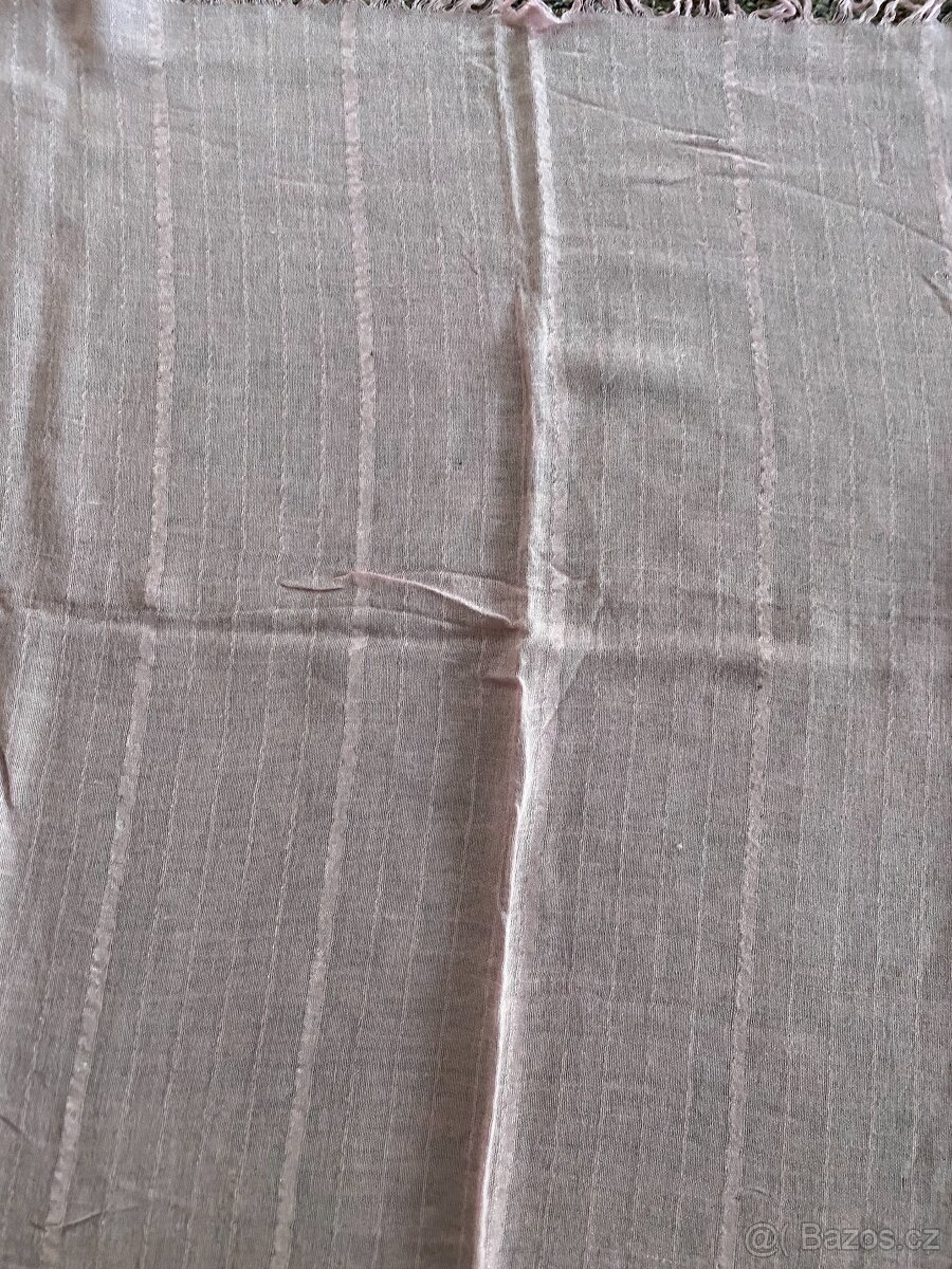 Nový šátek Avon - světle růžový, decentní vzor - 12