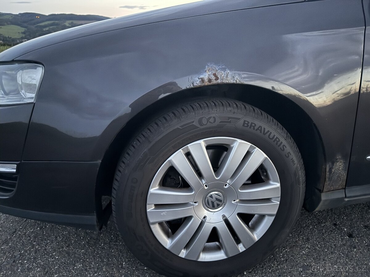 VW Passat B6 2.0 TDI 4MOTION (první majitel) - 12