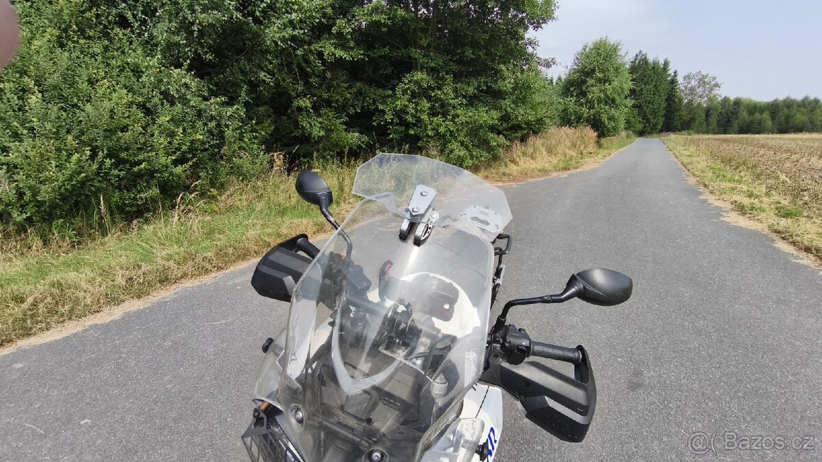 Triumph Tiger 800 XRX - 12