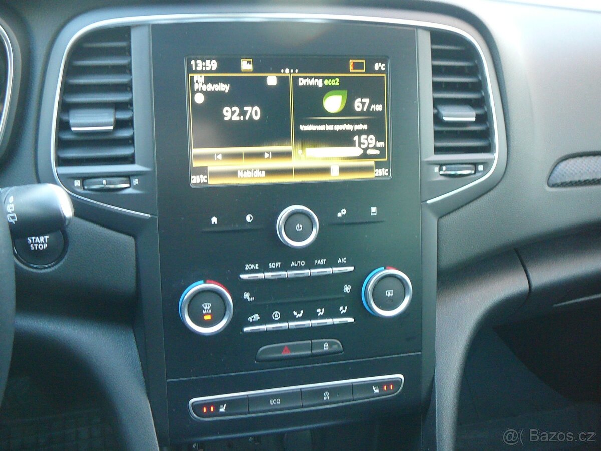 Renault Megane 1.3Tce Limited - 12