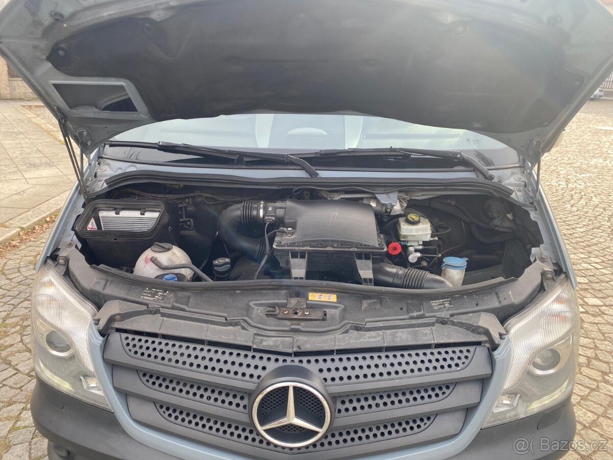 Mercedes sprinter 319 140kw - 12