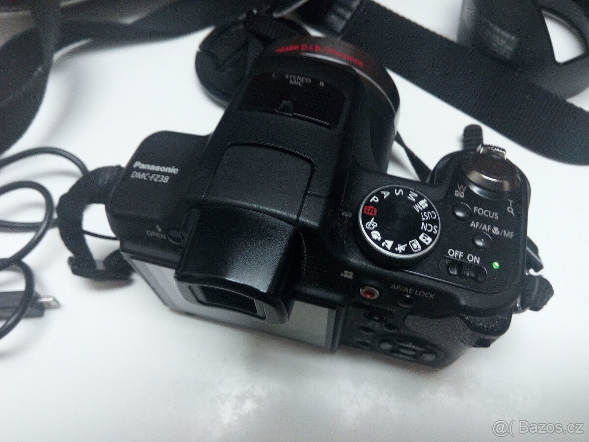 Superzoom Panasonic Lumix DMC-FZ38, komplet příslušenství - 12