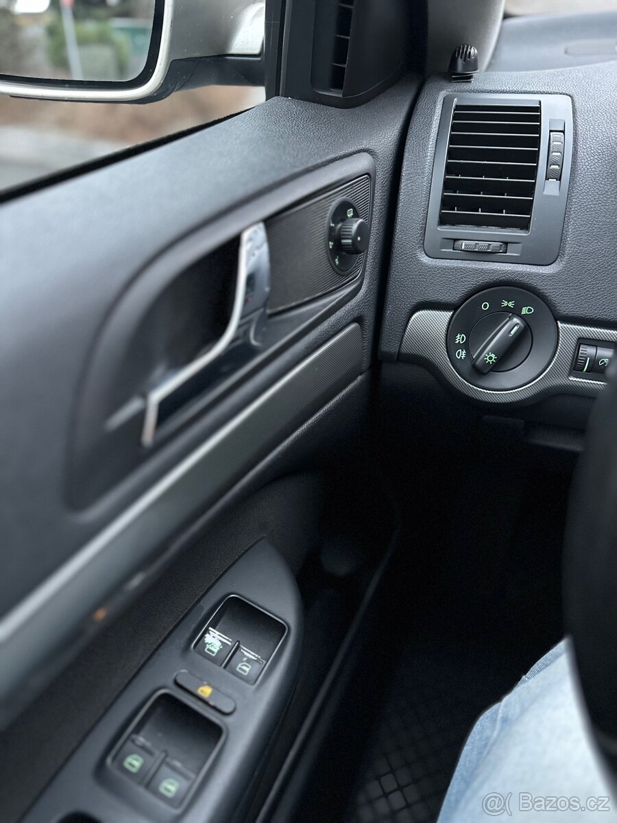 Škoda Octavia II 1.9TDI 77kw ELEGANCE, TAŽNÉ, bez koroze - 12