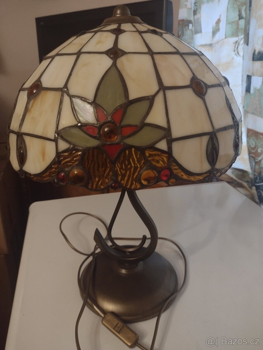 Lustr a lampy Tiffany - 12