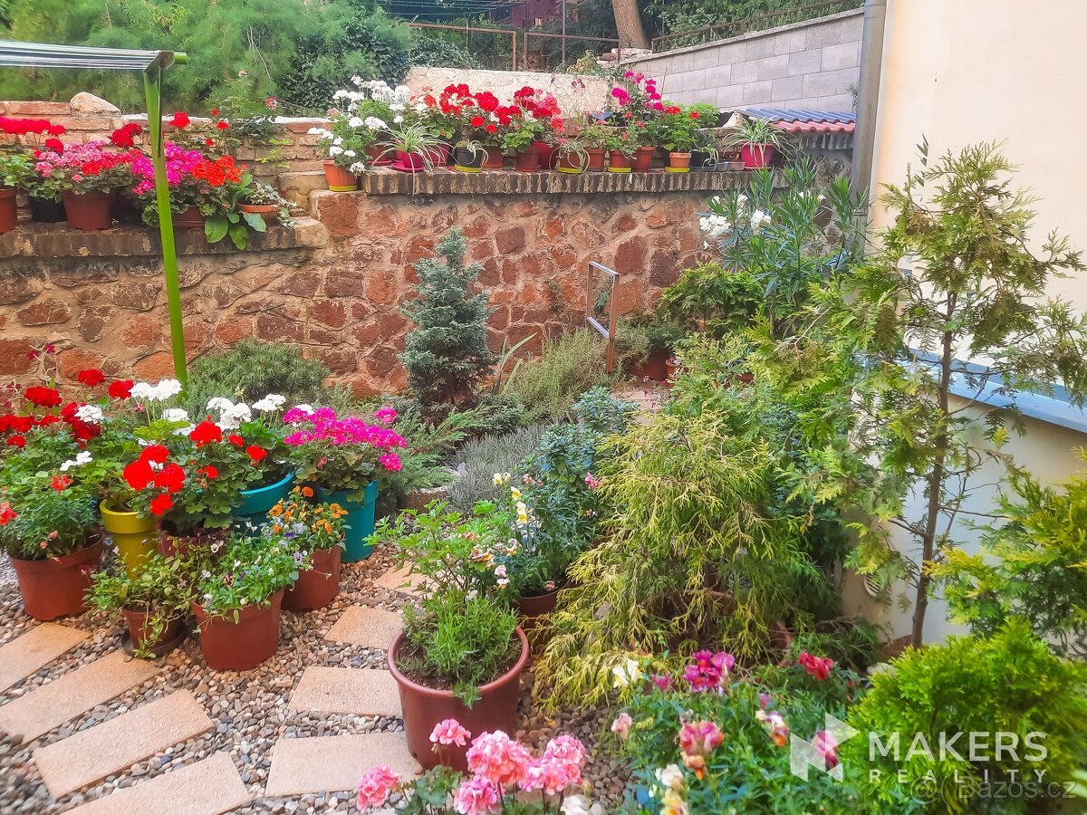 Prodej bytu 4+1, 120,5 m², historický dům, Teplice, ul. Na S - 12