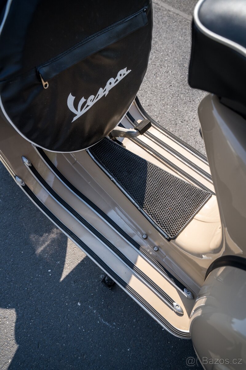 Motorka Piaggio Vespa 150CC (1974) - 12