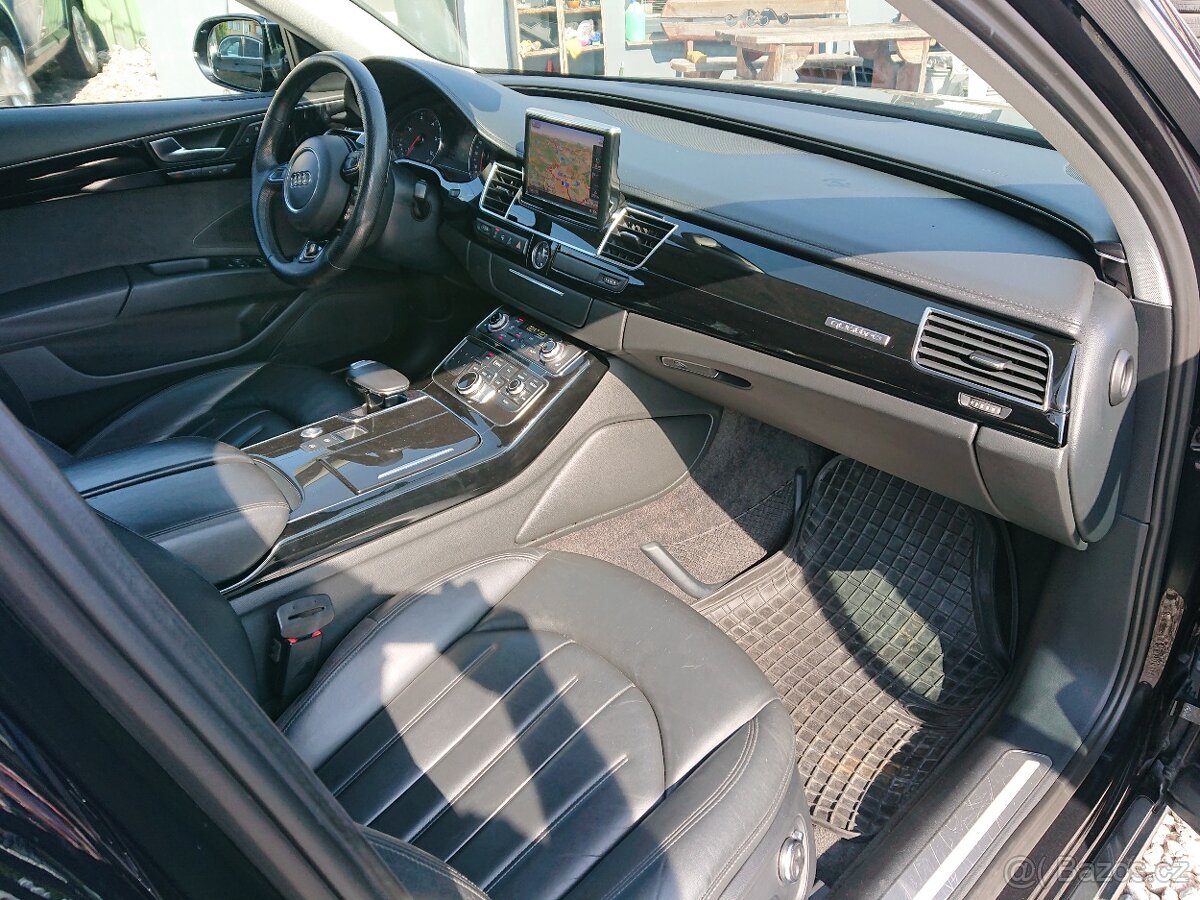 Audi A8,3.0TDi,184KW,QUATTRO,ALU S8/21" WEBASTO,R.V.2011 - 12