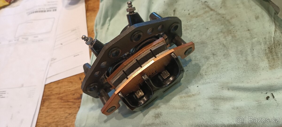 Kawasaki ZZR 1100 - 12