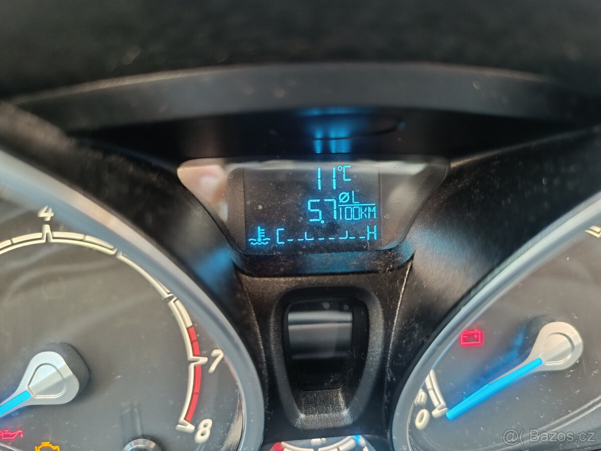 Ford Fiesta 1.0i 74kW, silný motor, velká výbava - 12