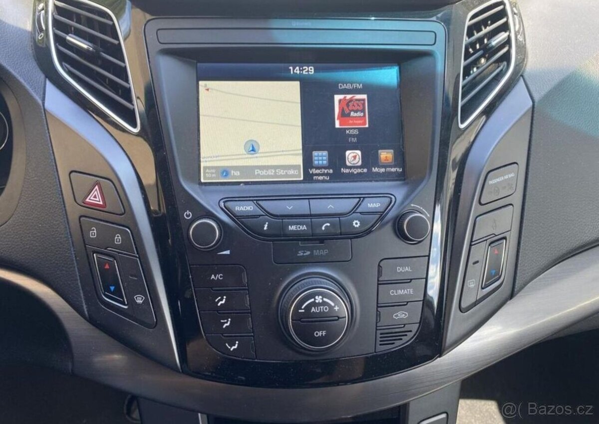 Hyundai i40 1.7-104kW-NAVI - 12