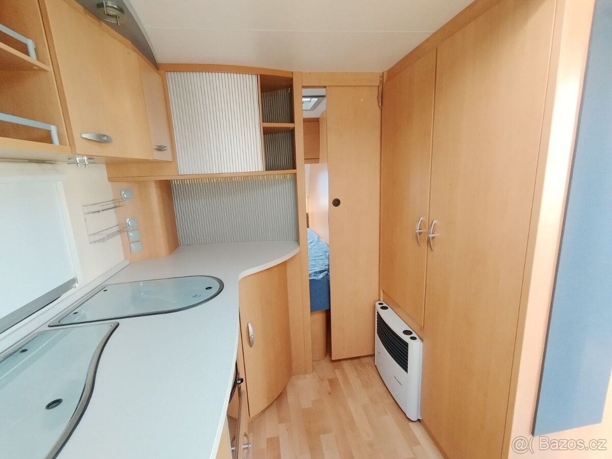 KNAUS SÜDWIND 500FU č.237.Solár. Stan.Rok 2008. 100km/h - 12