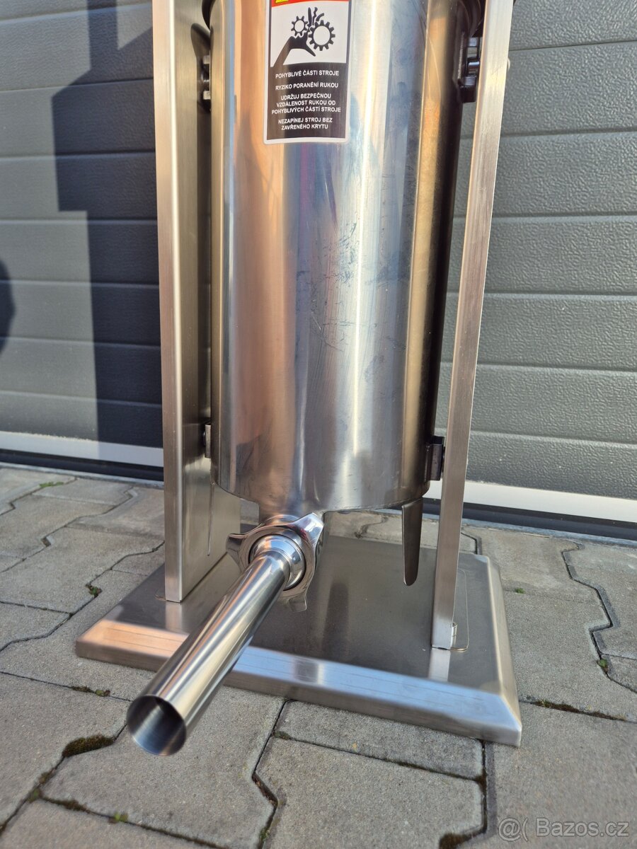 ELEKTRICKÁ PLNIČKA KLOBÁS 15 L SILNÁ PROFI - 12