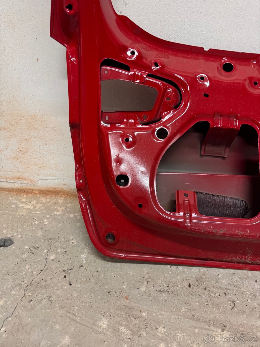 Hyundai i30 2017-, zadní 5. (páté) dveře - 12