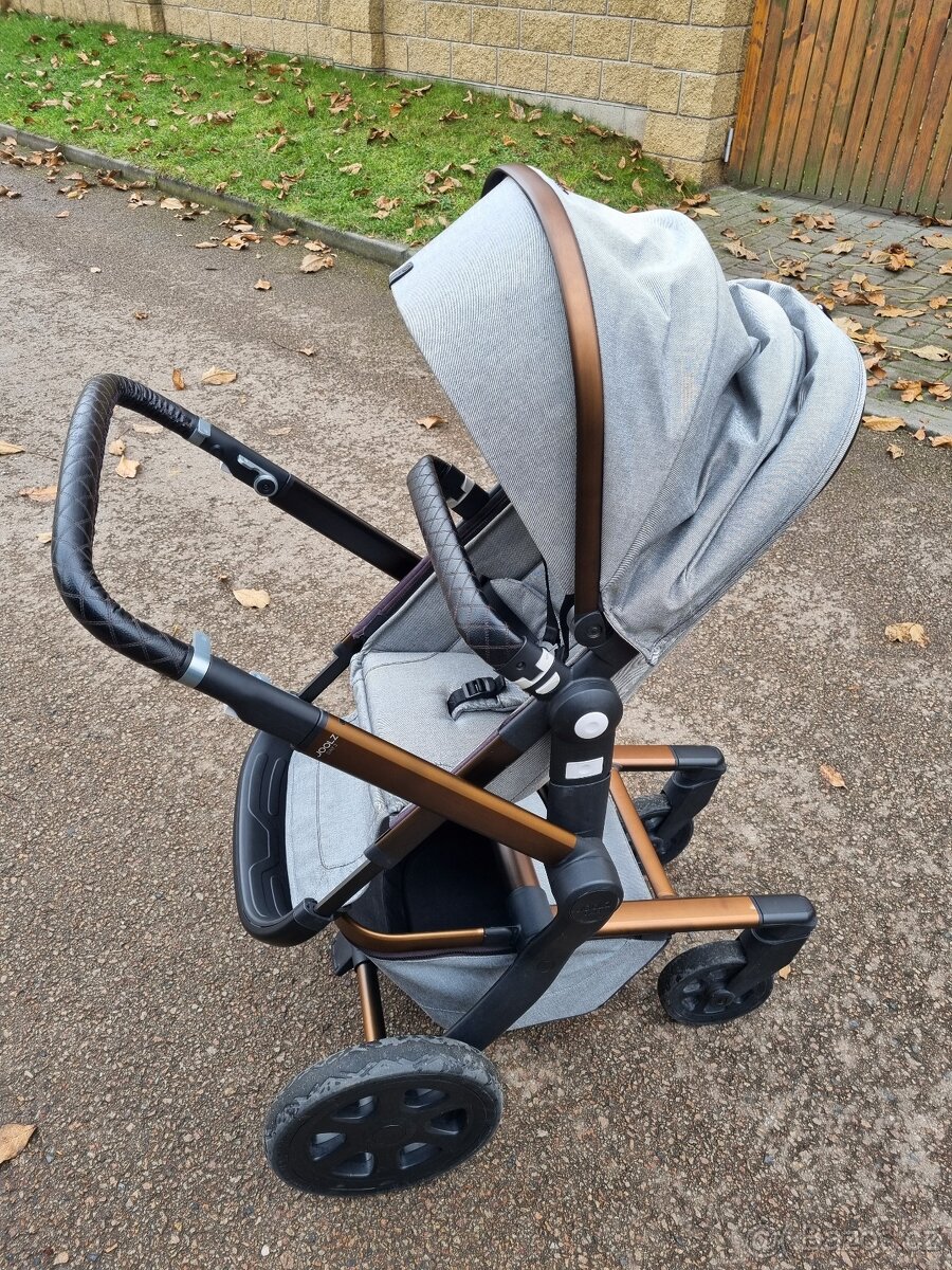 Prodám kočárek vojkombinaci Joolz day 3 Studio graphite grey - 12