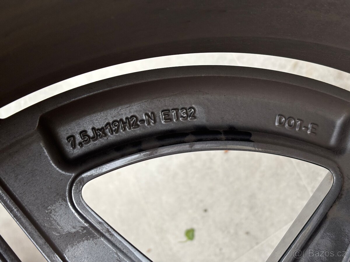 Orig Mercedes EQC W293 AMG r19 dvourozměr Zimní - 12