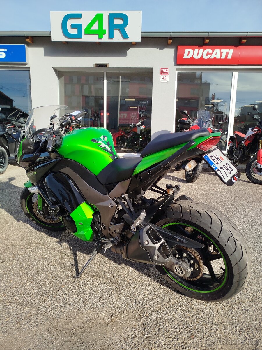 Kawasaki Z 1000 SX, 1. MAJITELKA V ČR - 12