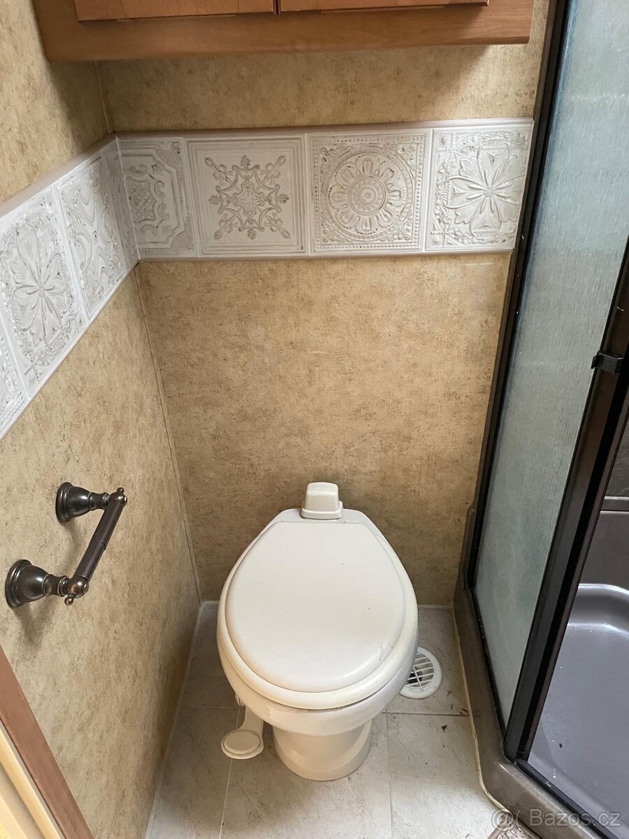 Americký obytný návěs - 12