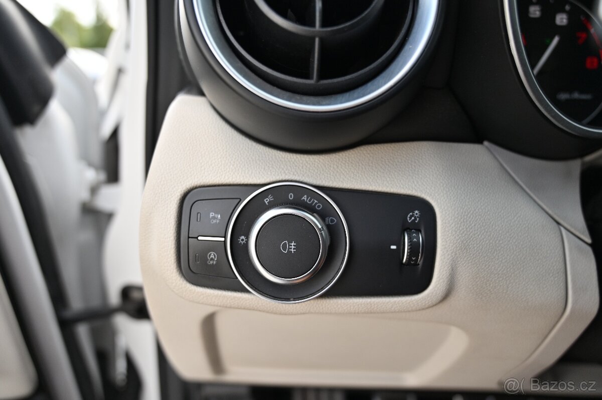 Alfa Romeo Giulia 2.9 V6 Quadrifoglio 375KW 2/17 - 12