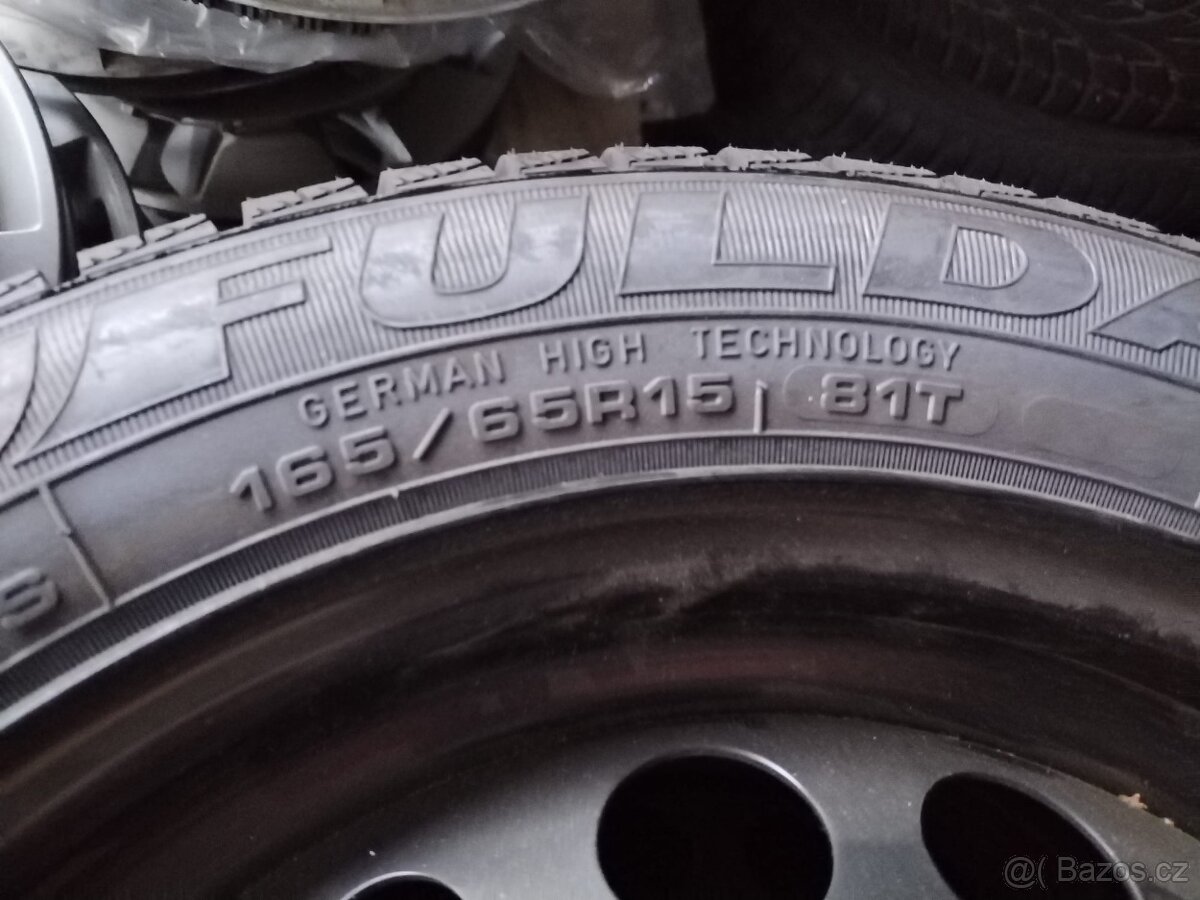 kola SMART TWINGO 4x100 R15 + 165/65/15 185/60/15 - 12