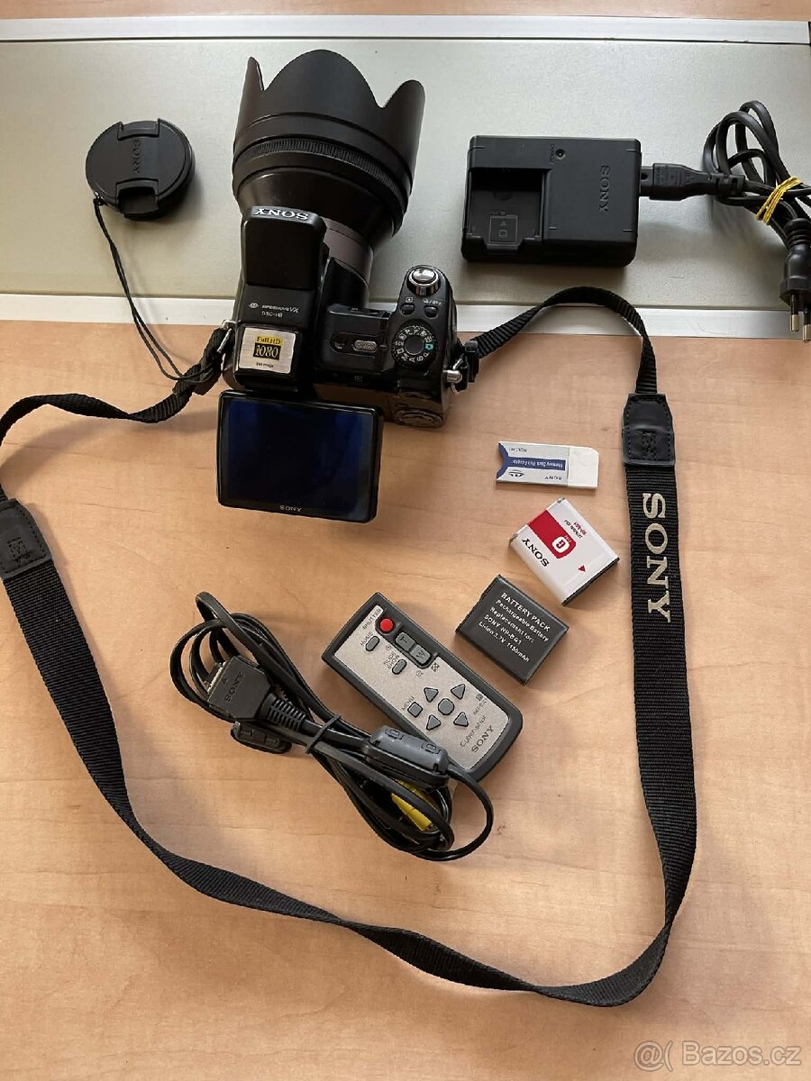 Fotoaparát značky SONY Model: DSC-H9 - 12