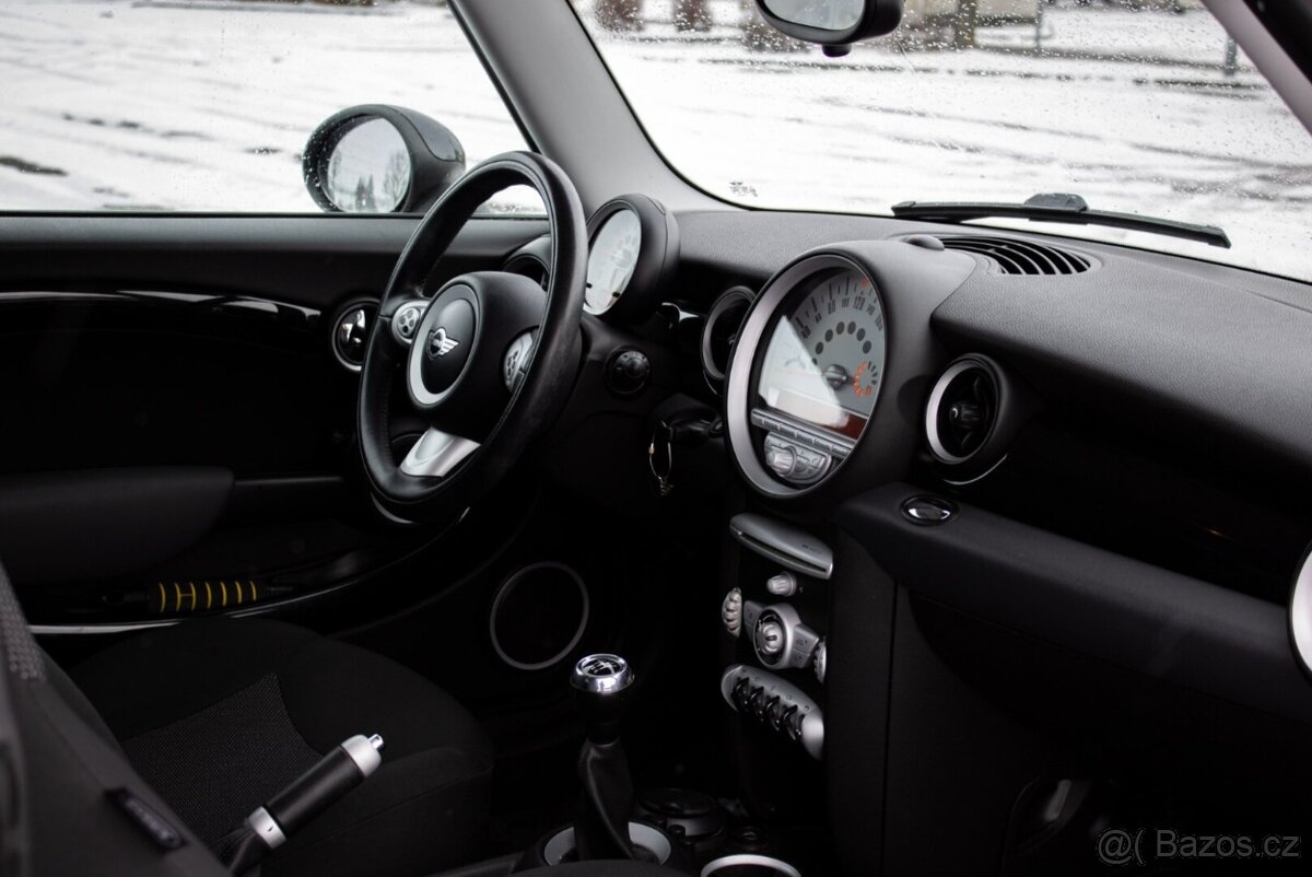 Mini Cooper 1.6 - 12