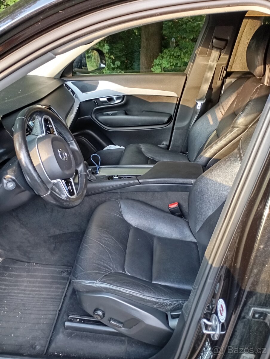 Volvo XC90 - 12