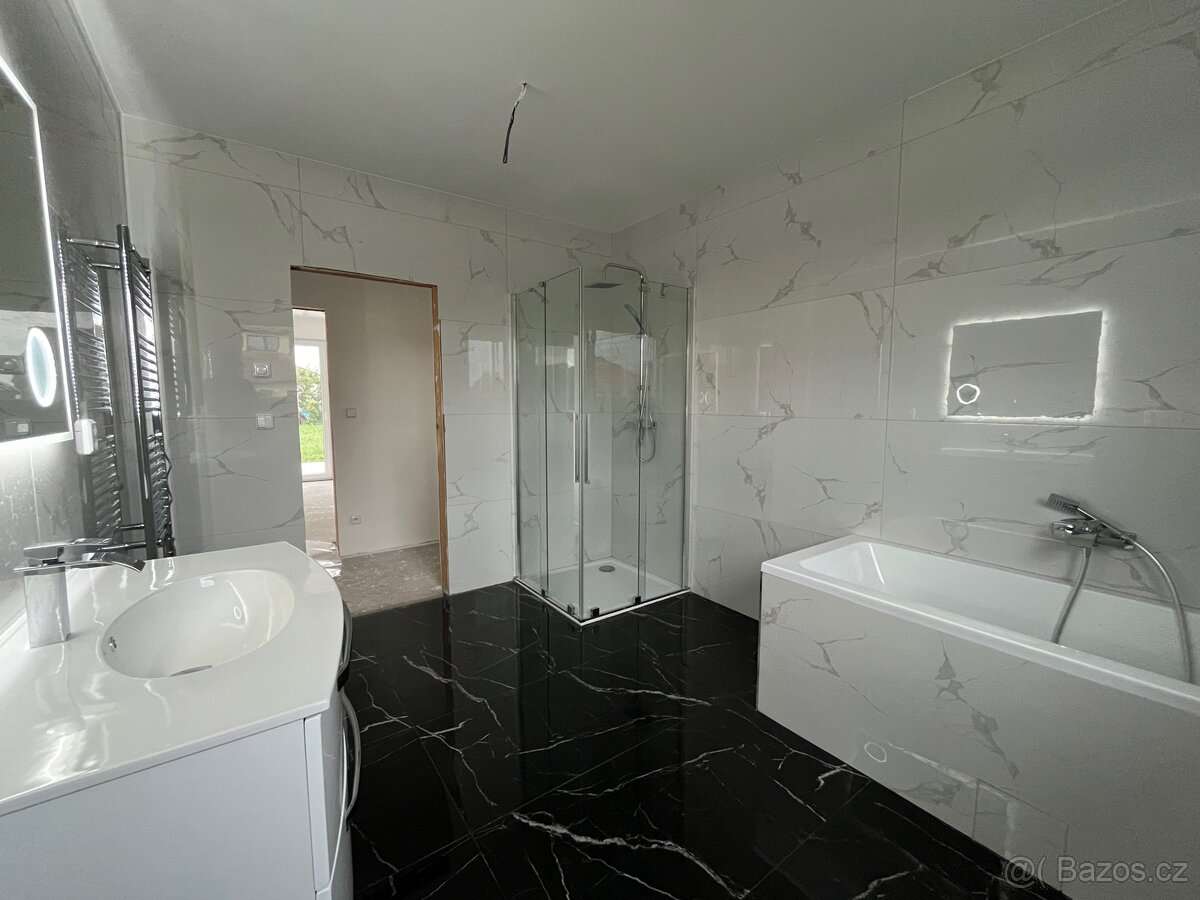 Prodej rodinného domu 107 m², pozemek 940 m², Sibřina - 12