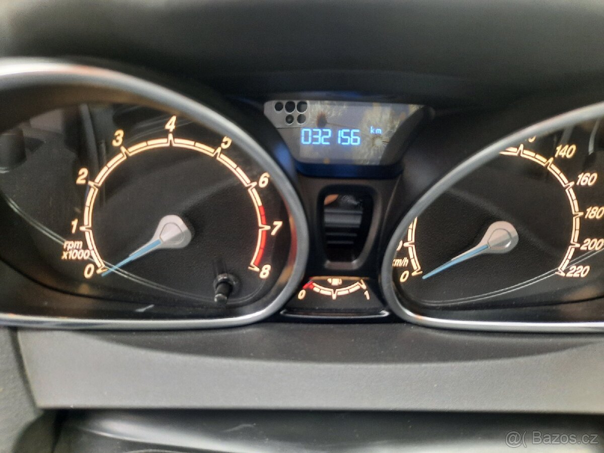 FORD FIESTA 1.4 BENZÍN - 12