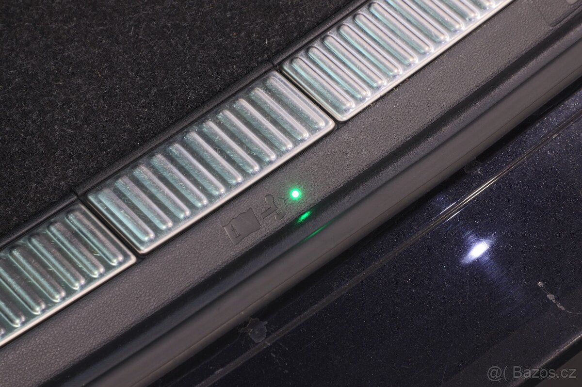 Škoda Superb 3 iV 1.4TSI Hybrid 160kW DSG - záruka Autodraft - 12