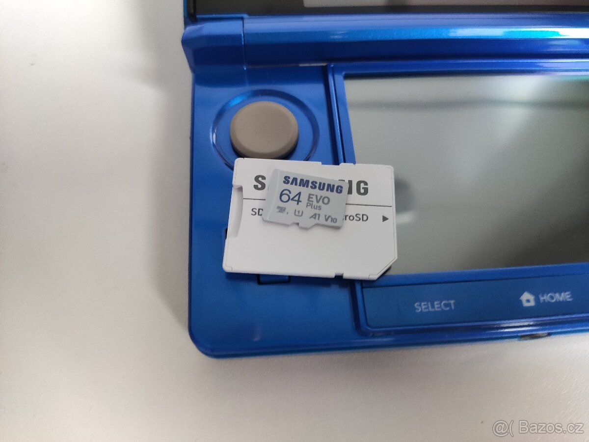 Nintendo 3DS Cobalt Blue + homebrew hack a 64GB karta - 12