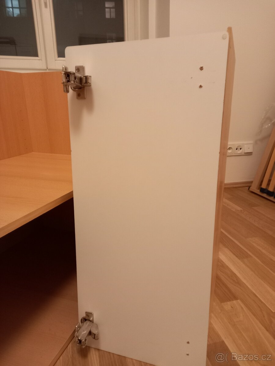 Skříňka/Korpus - 12