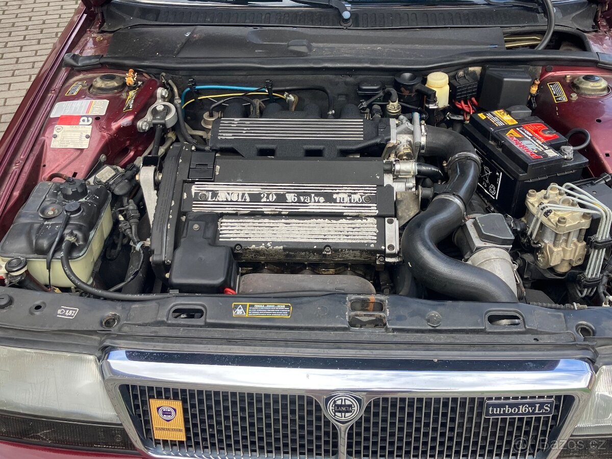 Lancia Thema 2.0 16v turbo - 12