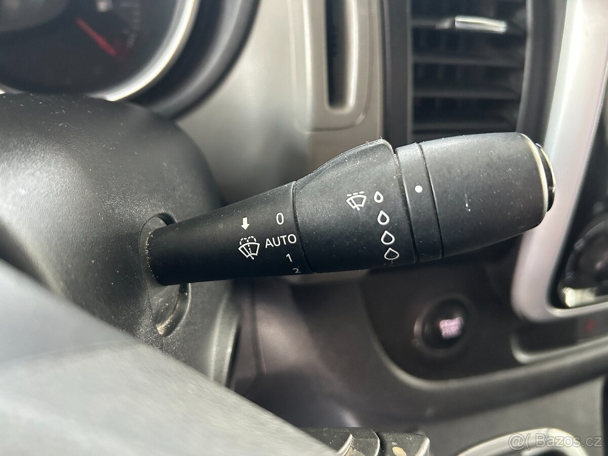 Renault Trafic 1.6 dCi,1.MAJITEL,ODPOČET DPH,SERVISKA - 12