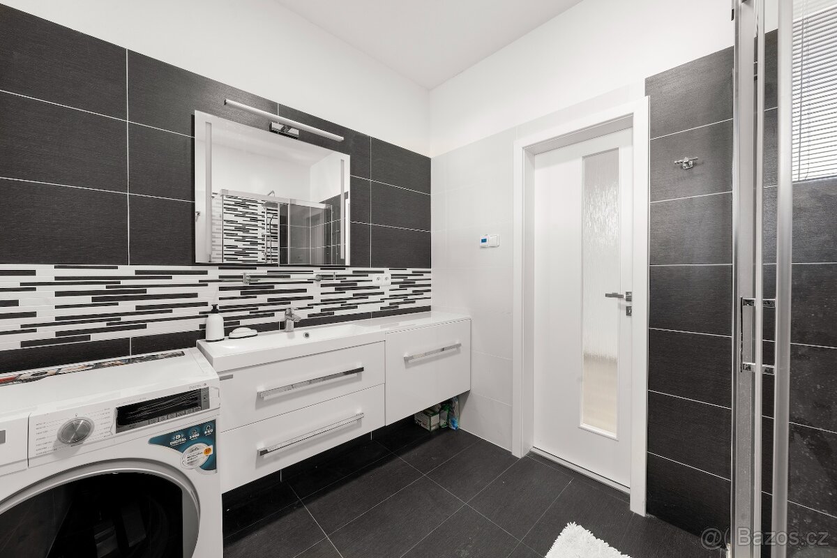 Prodej RD 4+1 (243m2), pozemek 907m2, Kuřim, Tišnovská - 12