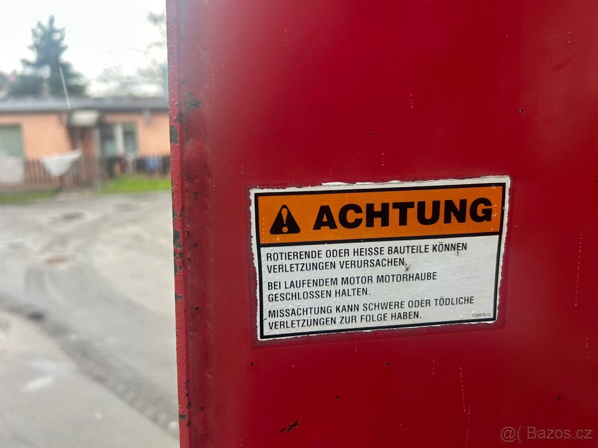 Smykový nakladač Gehl Max 4625 DX - 12