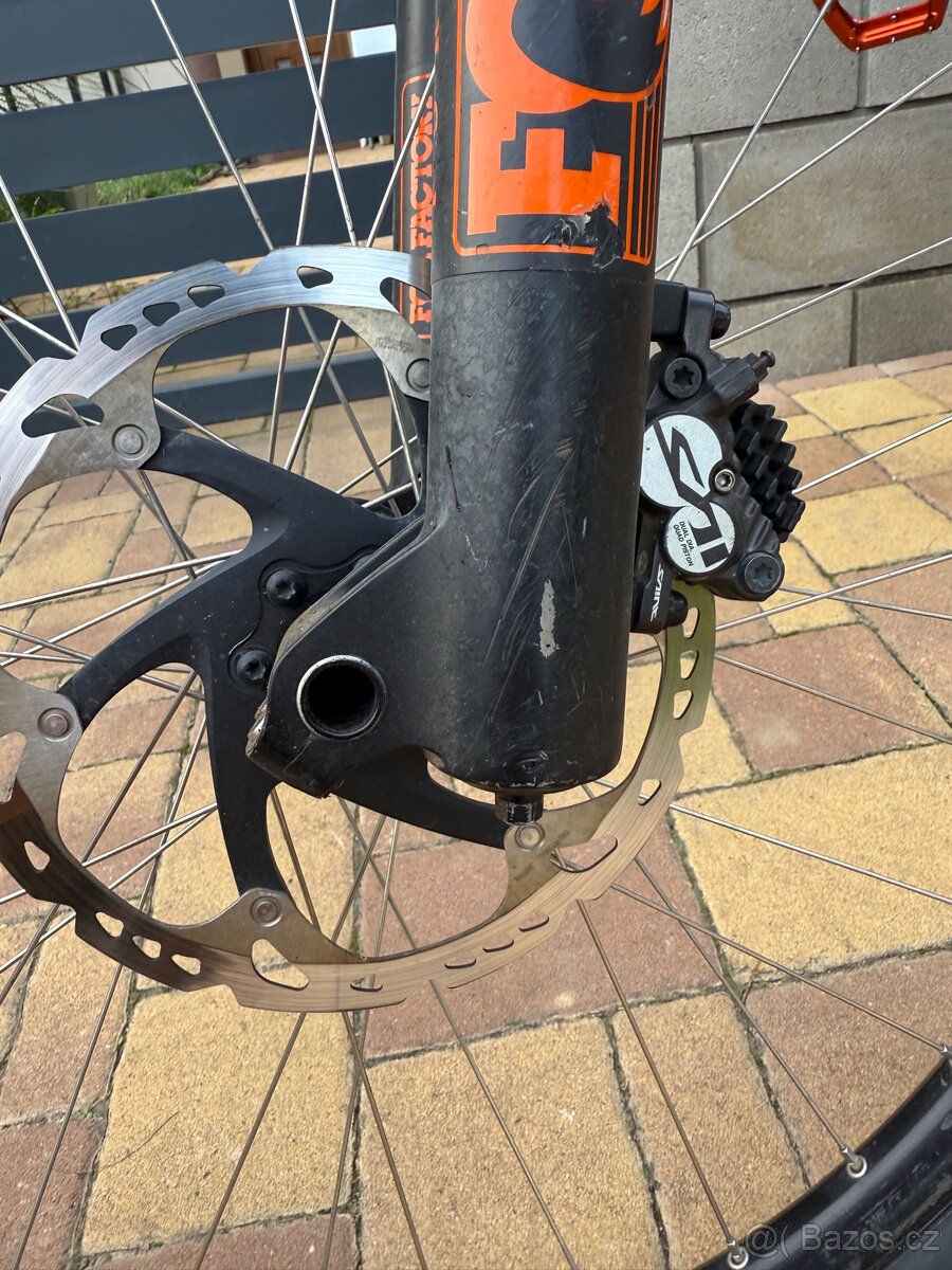 Prodám commencal furious - 12