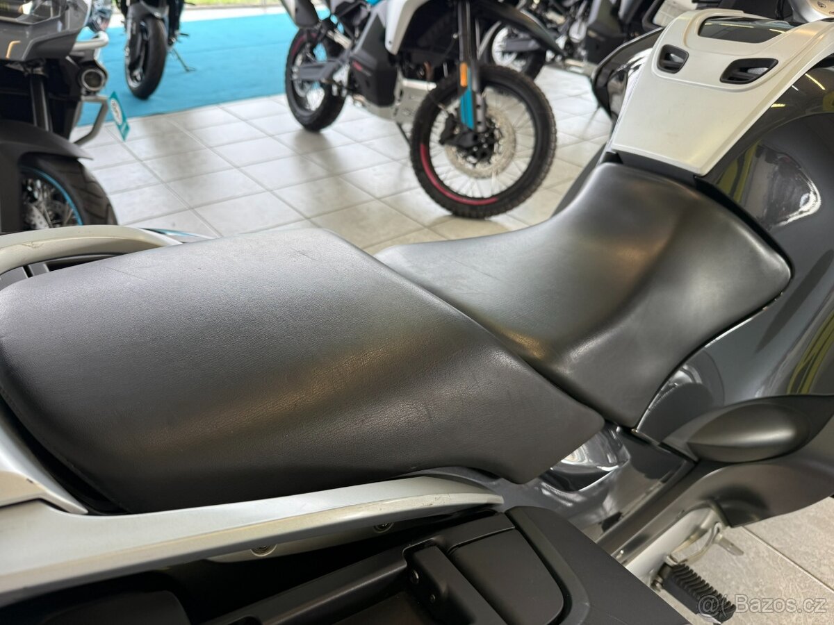 BMW R1200RT - 12